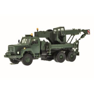 Viessmann 8061 - H0 MAGIRUS DEUTZ 3-achs Bergekran mitRundumleuchte Militär Basis Funktionsmodell