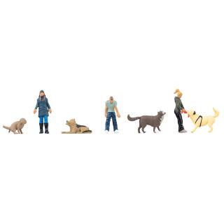 Faller (H0) 151745: Spaziergänger mit Hunden