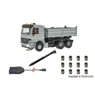 Viessmann 8400 H0 CarMotion Basis Startset, MB ACTROS Muldenkipper mit Rundumleuchten, silber